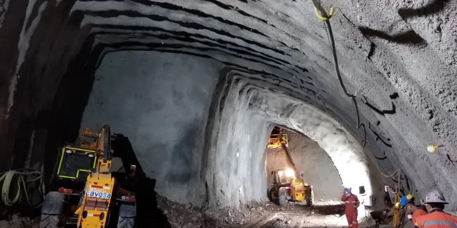Soft Soil Tunnel Engineering in Navan: Geotechnical Analysis for TBM and SEM Tunnelling